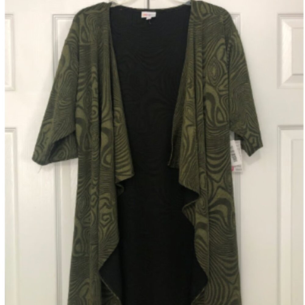 LuLaRoe Shirley Size Small NWT